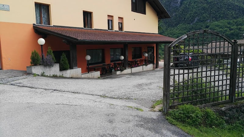 Albergo ristorante pizzeria da Tina