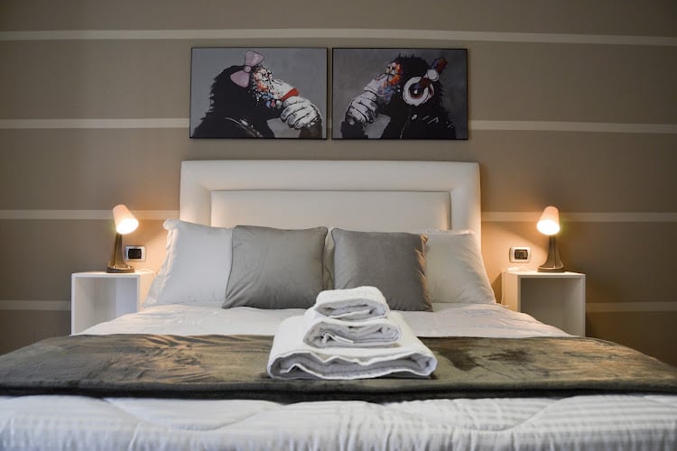 B&B MR Living