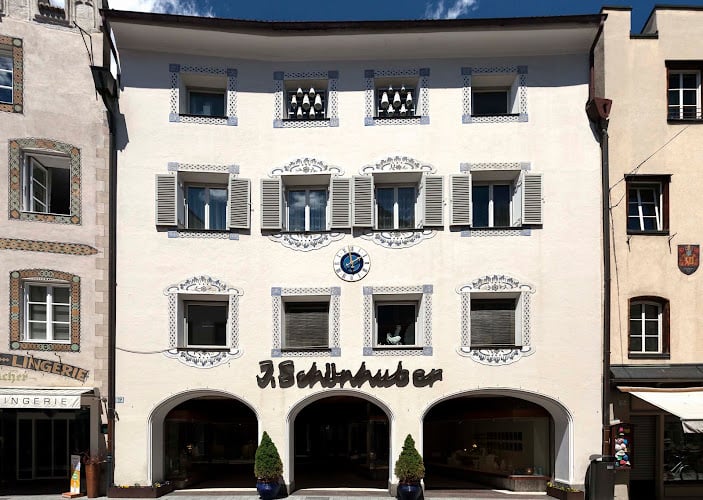 Schönhuber