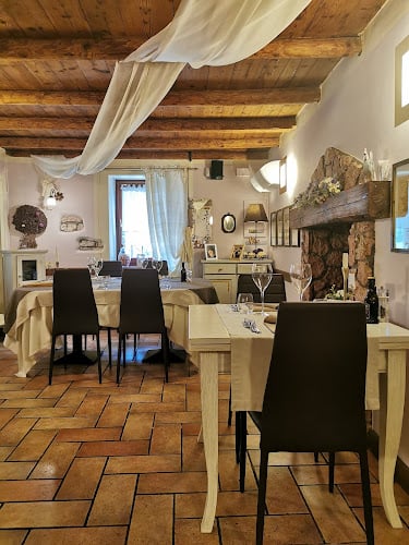 Trattoria Lavarini Sas Di Lavarini Mara & C.