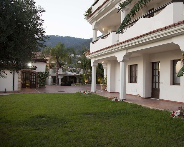 Arenas Hotel