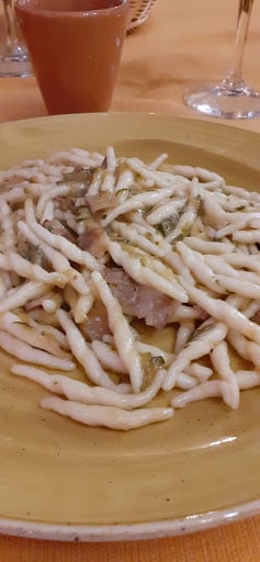 Ristorante "Il Cavaliere Nero" alias Pizzeria "La Mola"