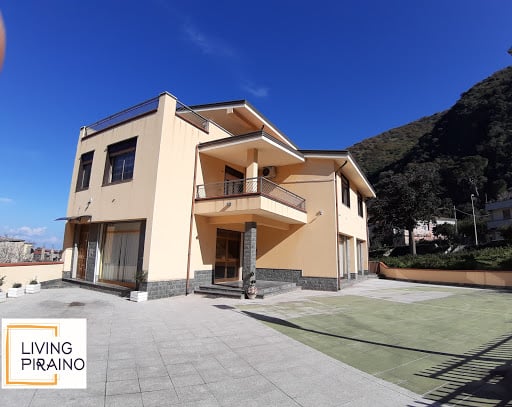 Casa Vacanze LIVING PRAINO