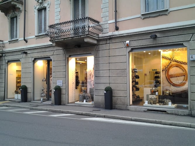 Valigeria Ambrosetti | Borse, Valigie e Articoli di Pelletteria