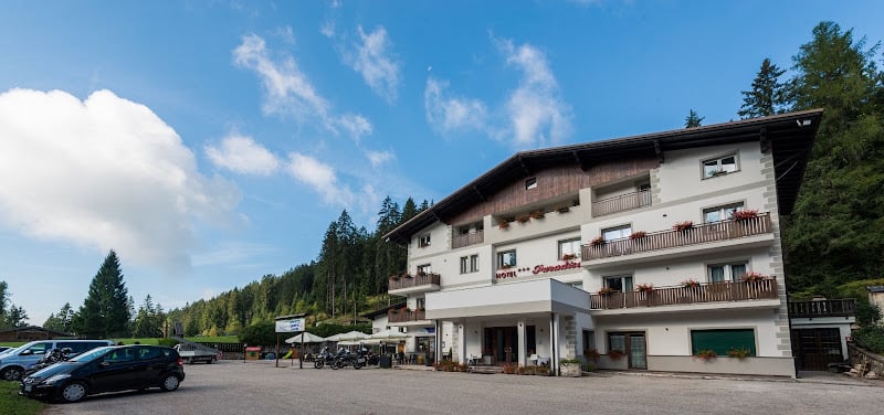 Hotel Paradiso