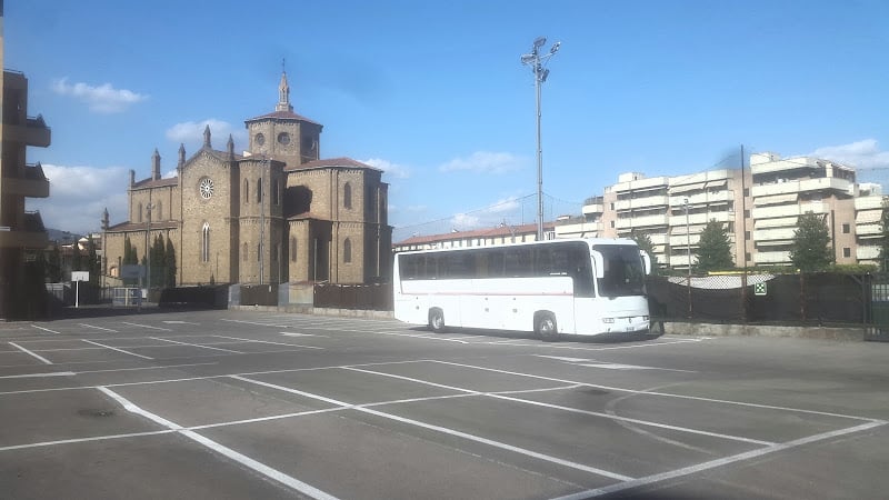 Berardi Viaggi - Autobus da Turismo - Noleggio autobus Frosinone con conducente / Noleggio Pulmini.