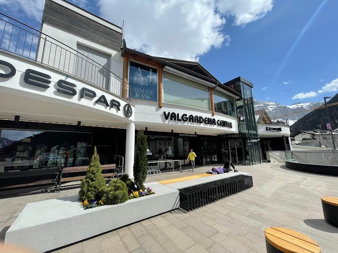 Supermarket Valgardena Center DESPAR