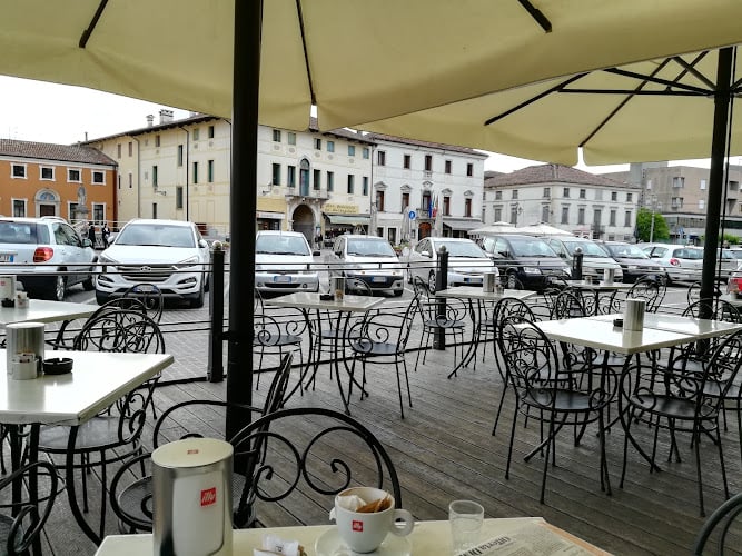 Bar Mazzini
