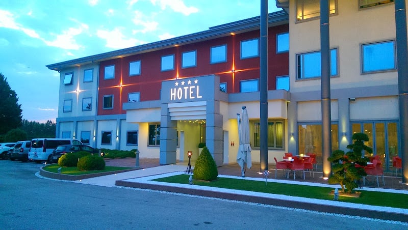 Hotel Ristorante Poppi Di Poppi Adriano & C. S.N.C.
