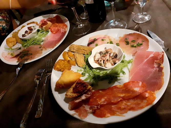 Ristorante Pizzeria Mare & Monti