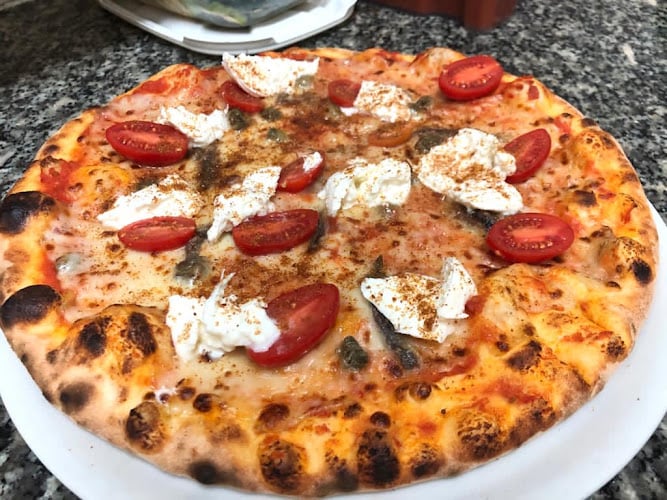Bar Pizzeria s'Uraki