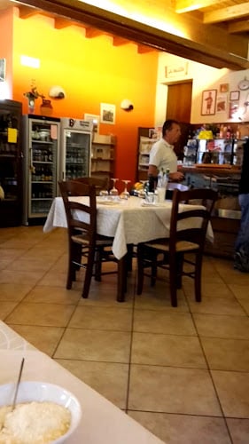 Trattoria La Mora