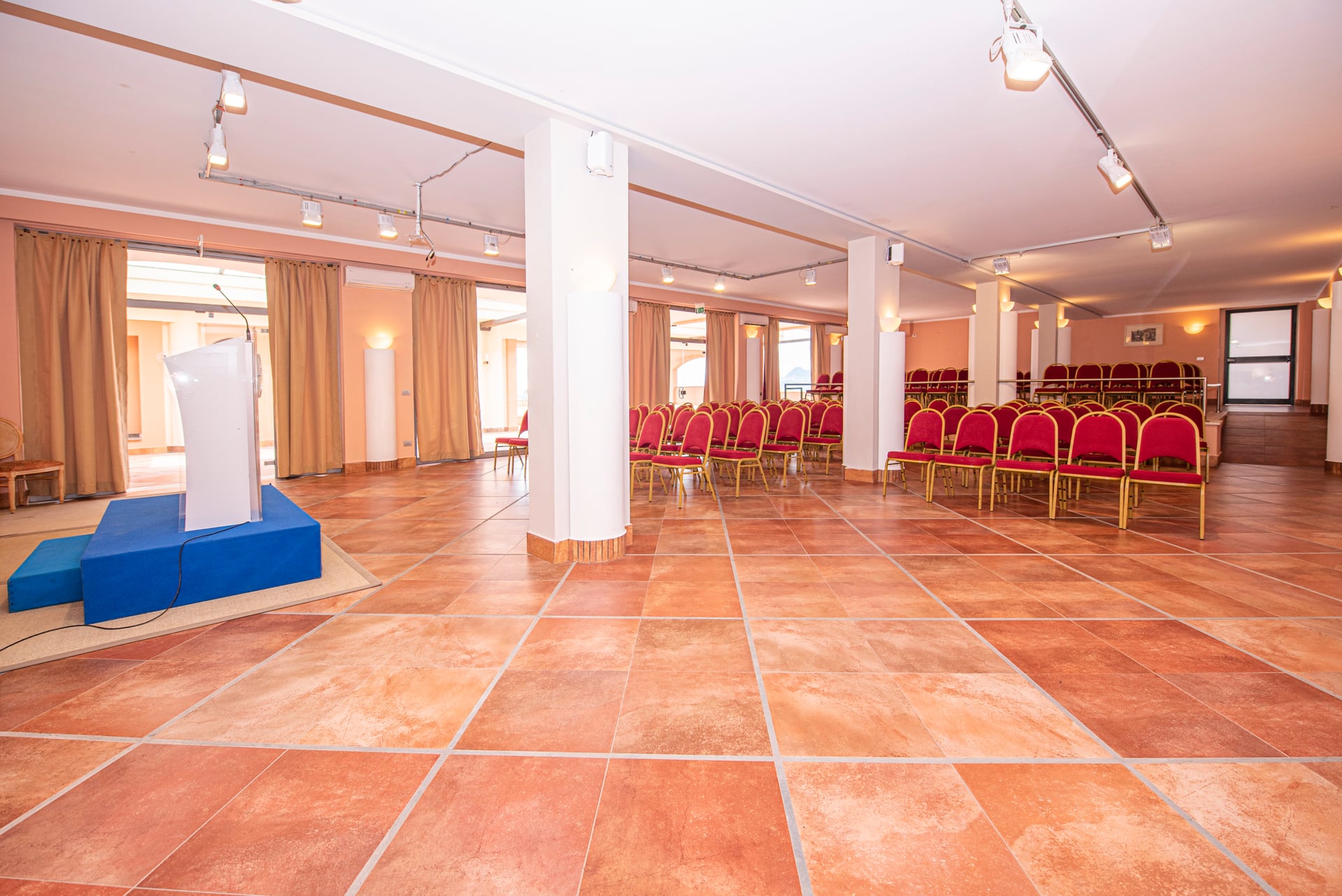 Baia Taormina Hotel (Official)