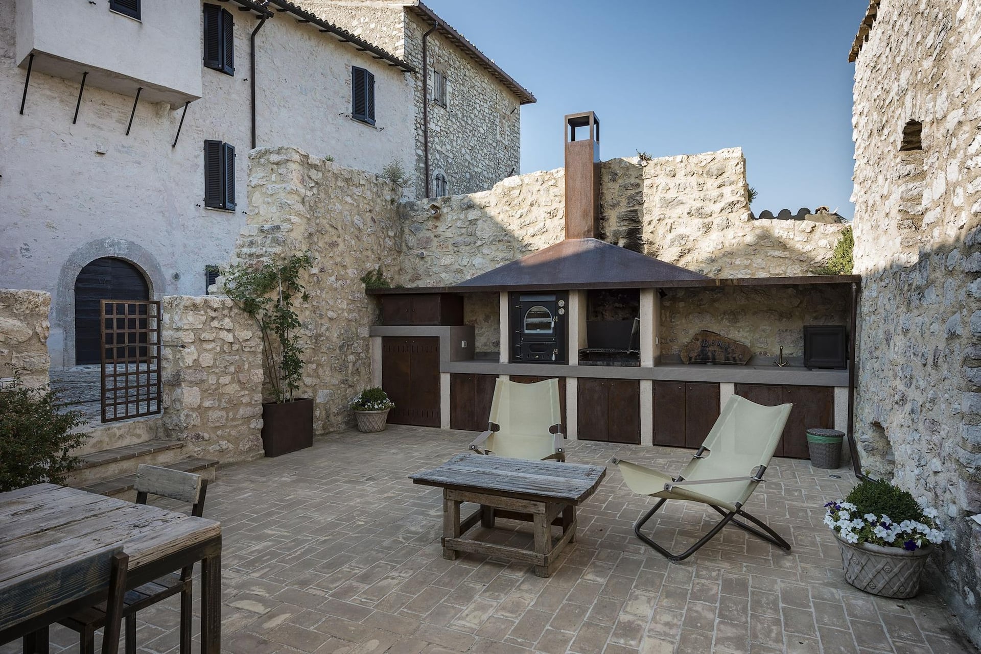 Relais Borgo Campello, Il Castello