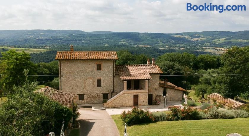 Casale in Teverina