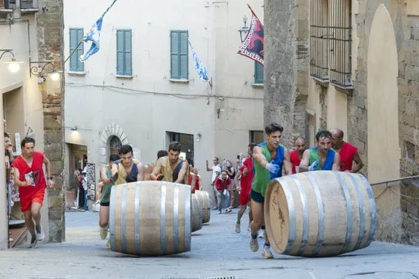 Locandina Corsa delle Botti a Costacciaro (Perugia)
