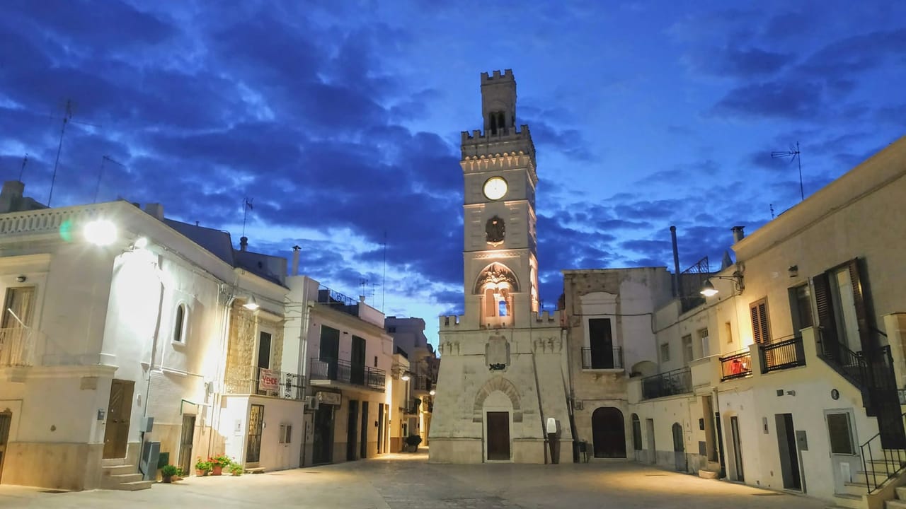 Credits: Cellamare Photo Web