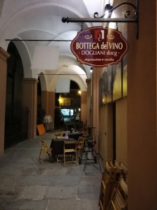 BOTTEGA DEL VINO DOGLIANI DOCG