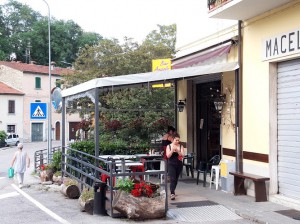 Bar Angolo   Di Barzanti Laura E Marinari Lorella E C.