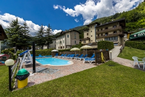 Hotel Al Bivio - Pizzeria, Pool & Sauna