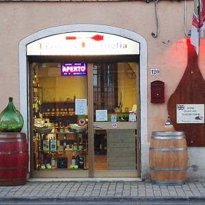 Enoteca Vendita Vini Olio e Prodotti Biologici Toscana- Fiasco & Bottiglia