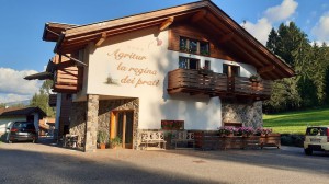 Agritur La Regina dei Prati - Agriturismo e Apicoltura - Cavalese - Val di Fiemme - Dolomiti del Trentino