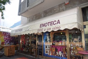 Enoteca 1000 E UN Vino