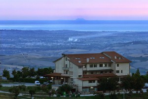 Hotel Tetto delle Marche / Ristorante dei Conti