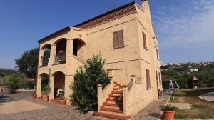 Aratro & Rosmarino - Bed & Breakfast a Civitanova Marche Alta