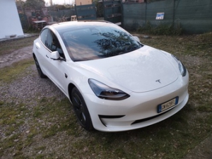 tesla Model 3 del 2023