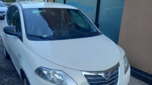 lancia YPSILON del 2016