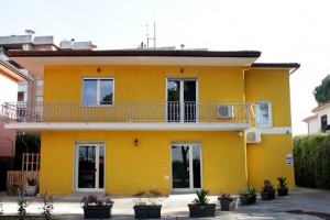 EasyRoom Frosinone - B&B - Guest House