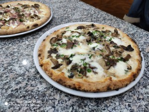 Pizzeria Peperosso Specialità Vota Vota