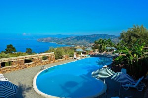 Agriturismo Sicilia Santa Margherita sul mare con piscina