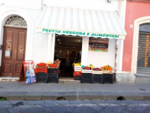 Fruit shop:frutta verdura salumi formaggi e vini