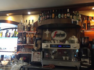 Caffe' Il Camoscio Di Torella Salvatore