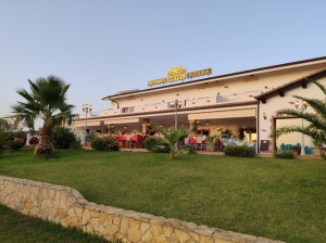 La Perla Hotel