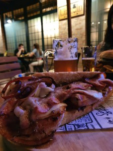 Lincoln brewery and grill / Pub birreria pizzeria