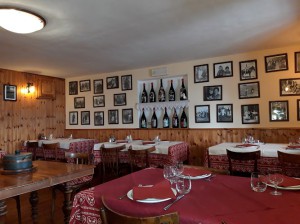 Bar Ristorante Vetan - Chambres d'Hotes l'Abri