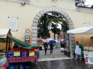 Cavriana Piazza San Sebastiano