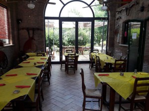 Trattoria Pizzeria Vinarium Cafe'