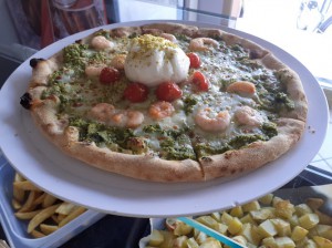 Pizzeria mani in pasta