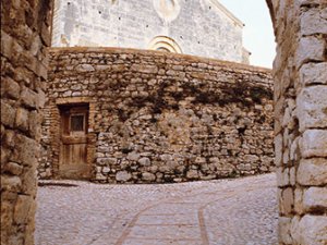 Il Castello di Campello Alto con la Chiesa di San Donato