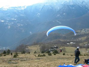 Volo libero con parapendio e deltaplano