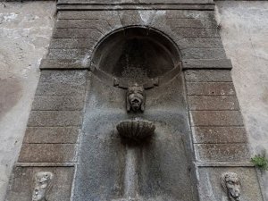 Fontana del Mascherone