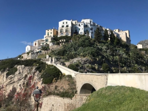 Cosa vedere a Sperlonga: mare, spiaggia e centro storico