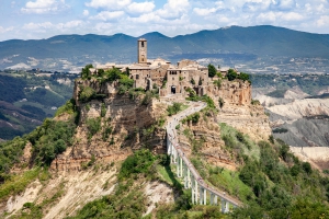 Civita di Bagnoregio cosa puoi fare “nella città che muore”